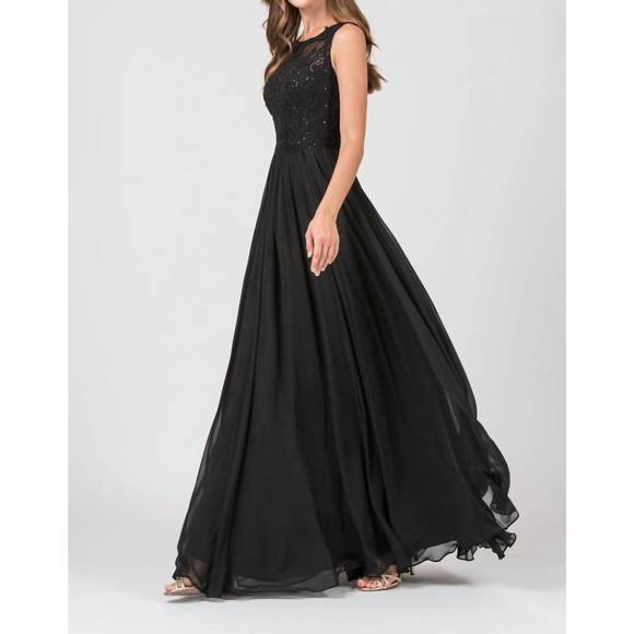 long sleeve black lace dress with sleeves Chic Black Lace V-neck Long Sleevess Mermaid Prom Dresses Sheer Floor Length Evening Gowns
